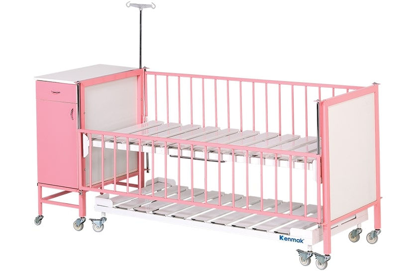 K025 Accompanied Minor Cot