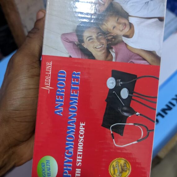 Aneroid Sphygmomanometer with Stethoscope Family Blood Pressure Monitor